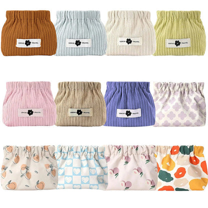 Self-closing Magnetic Mini Portable Pouch