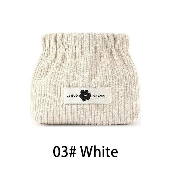 03#White